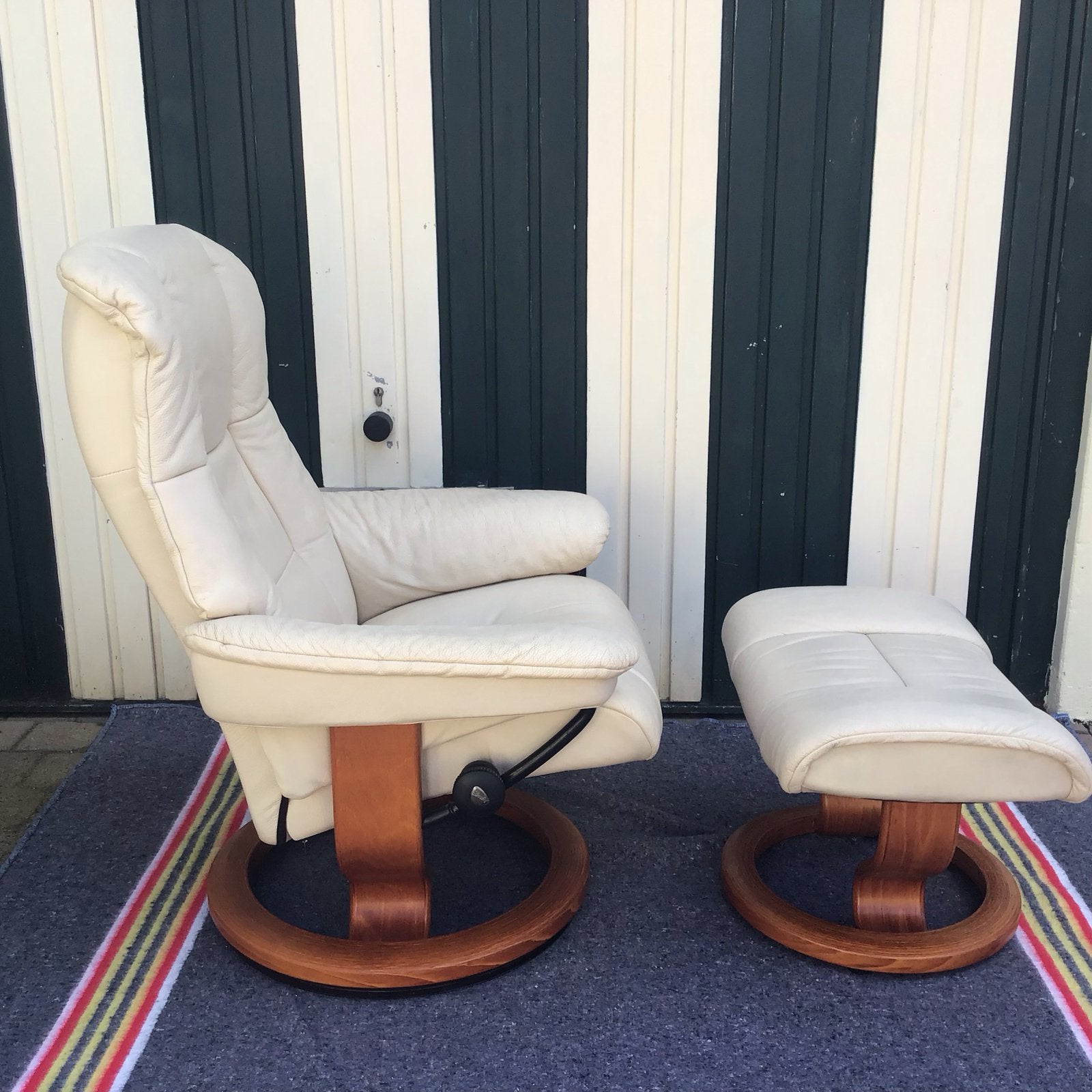 Stressless Leren Relaxfauteuil met Voetenbank - Crème, Huis en Inrichting, Ophalen, Gebruikt, Hout, 75 tot 100 cm