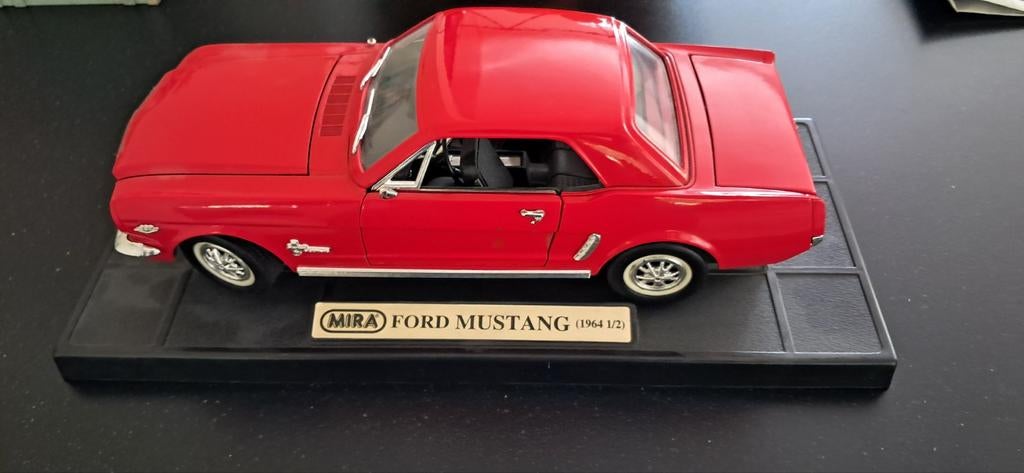 MIRA Ford Mustang (1964 1/2) modelauto - Rood, Hobby en Vrije tijd, Modelauto's | 1:43, Zo goed als nieuw, Auto, Overige merken