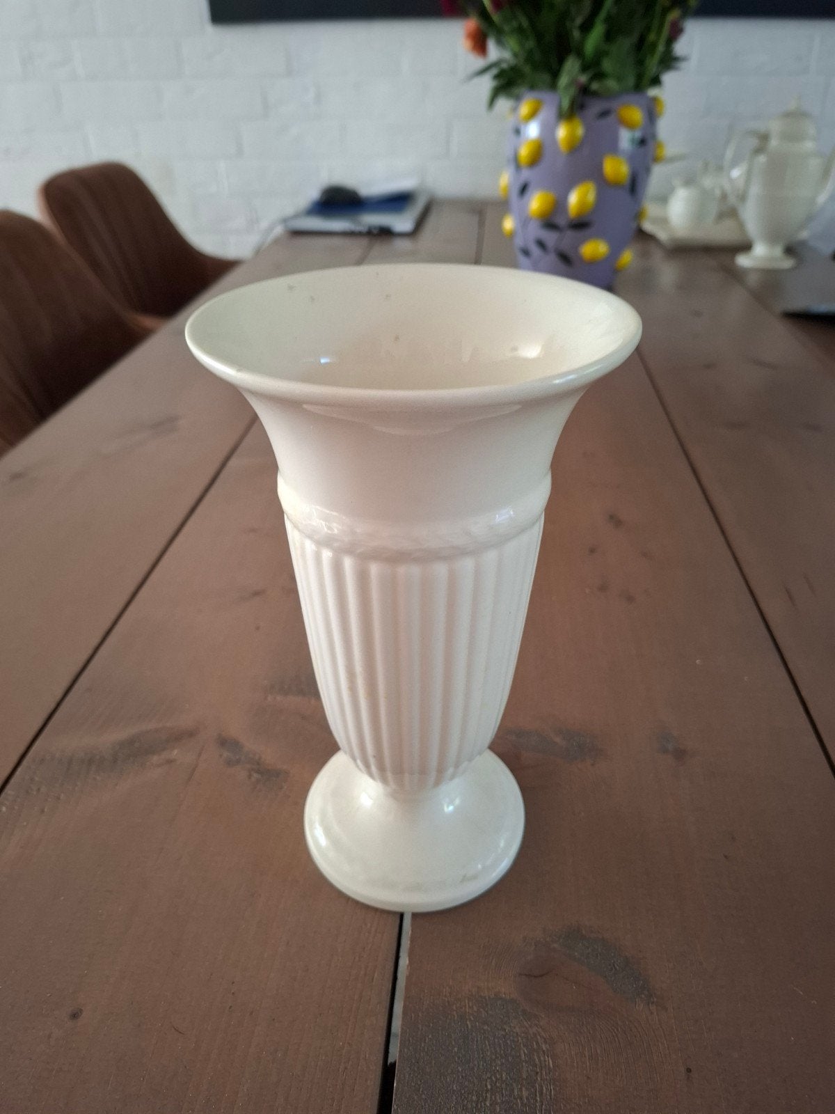 Wedgwood Etruria & Barlaston Vaas - Made in England, Ophalen of Verzenden, Nieuw, Beige, 22 cm