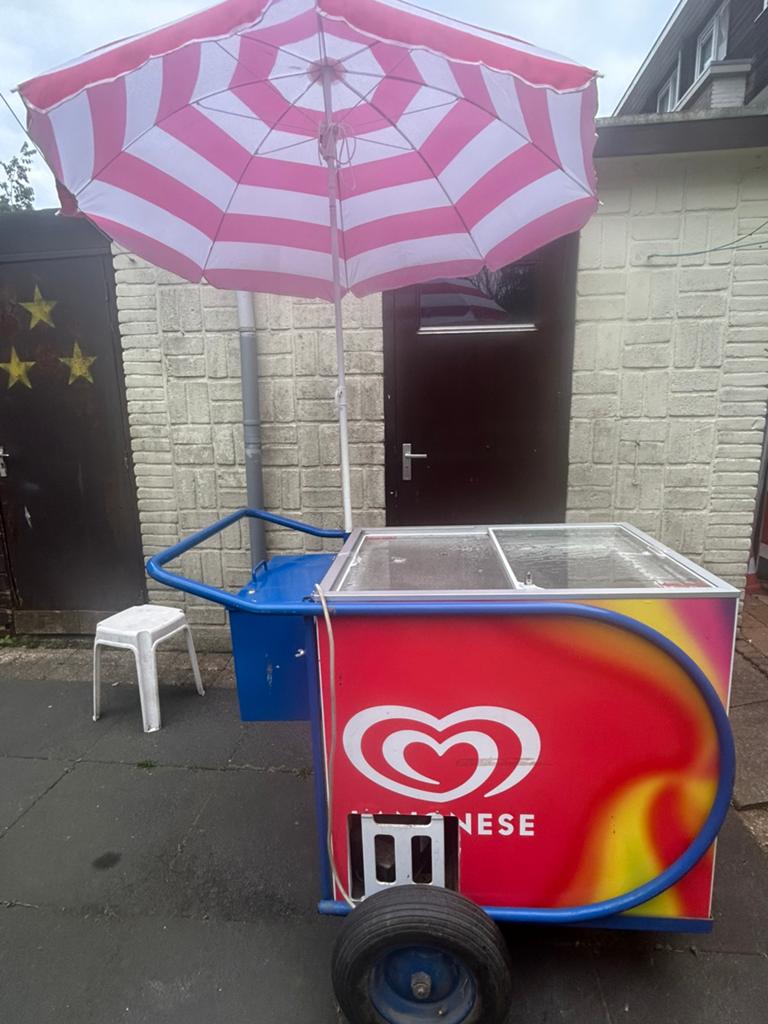 Ola ijskar met parasol - Ideaal voor ijs en frisdrank, Ophalen of Verzenden