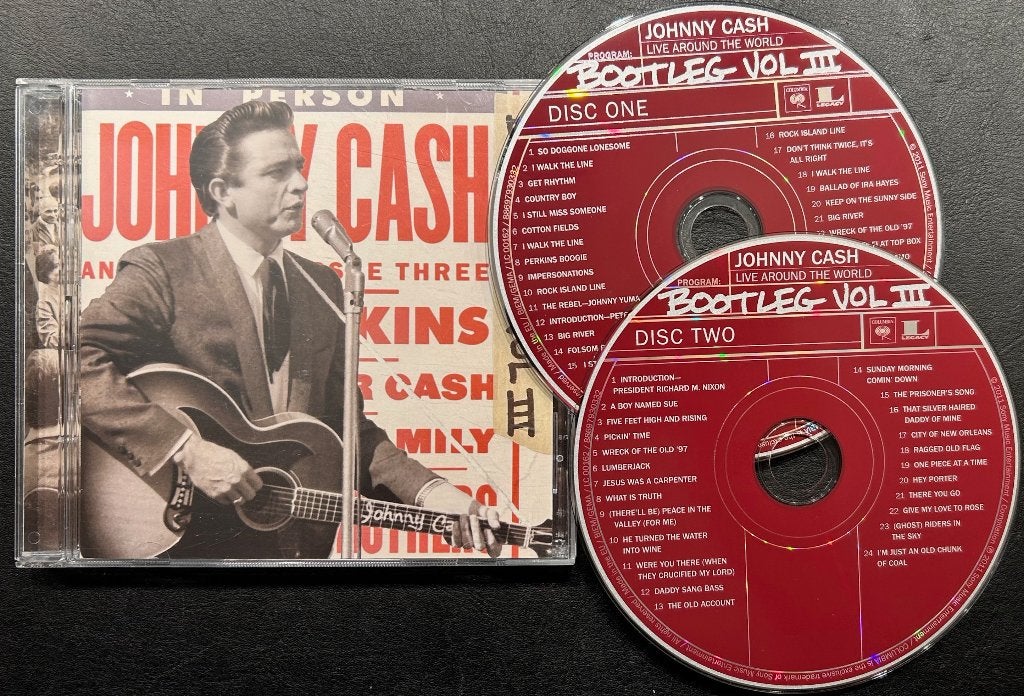 JOHNNY CASH - Bootleg III: Live around the world ( 2CD ), Ophalen of Verzenden, Zo goed als nieuw, Live-album, Inclusief boekje