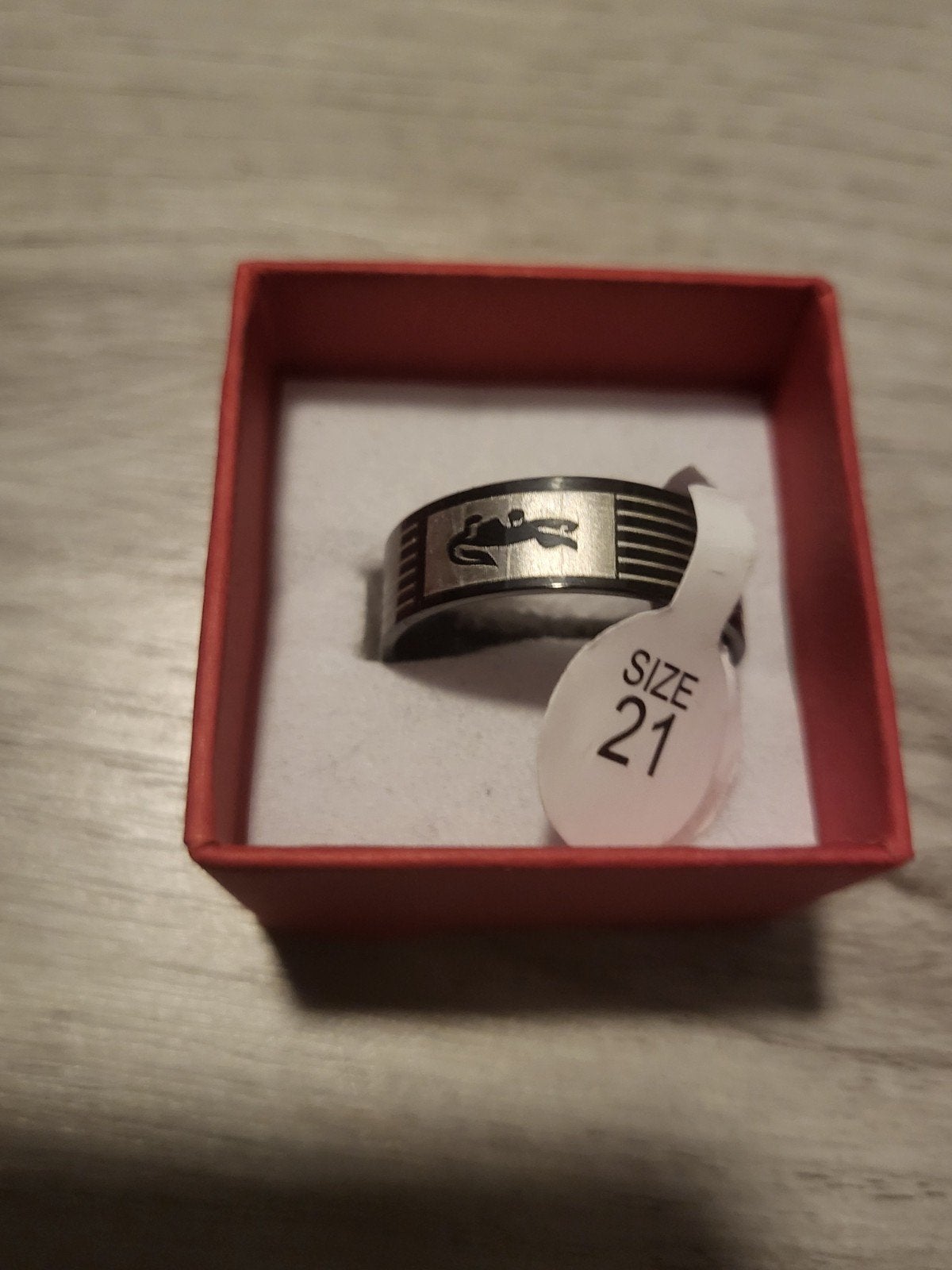 Nieuwe ring met krokodil design, maat 21, Sieraden, Tassen en Uiterlijk, Ringen, 20 of groter, IJzer of Staal, Zwart, Nieuw