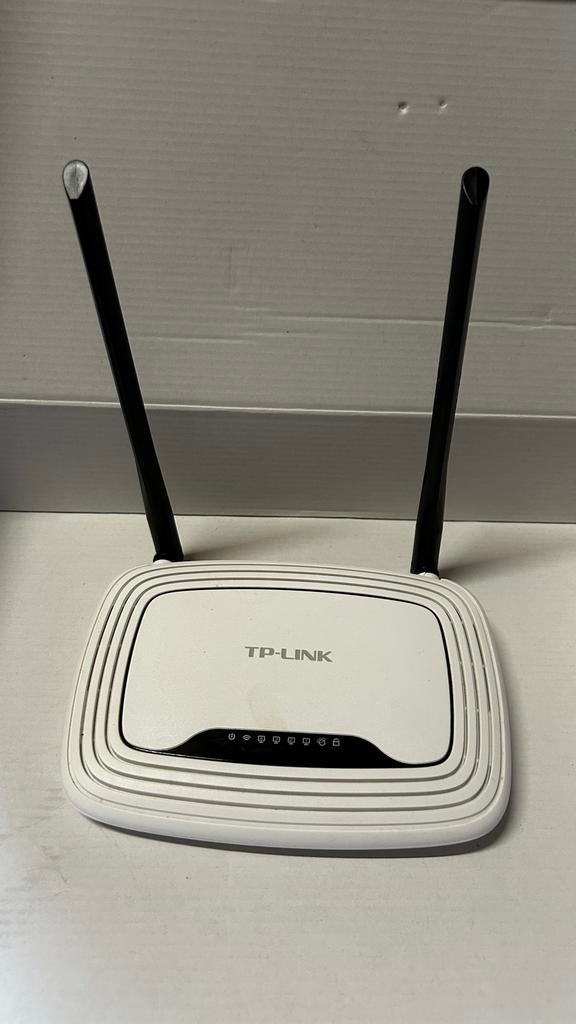 TP-Link TL-WR841N Router - Goed Werkend, Computers en Software, Routers en Modems, Ophalen of Verzenden, Gebruikt, Router