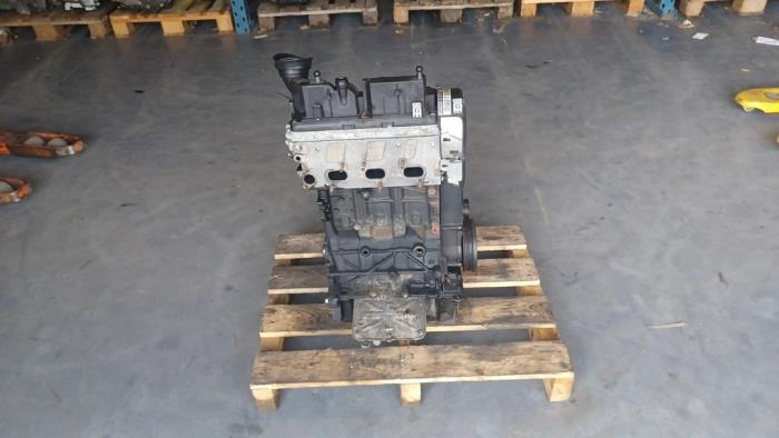Motor van een Volkswagen Polo, Gebruikt, -, Volkswagen, -