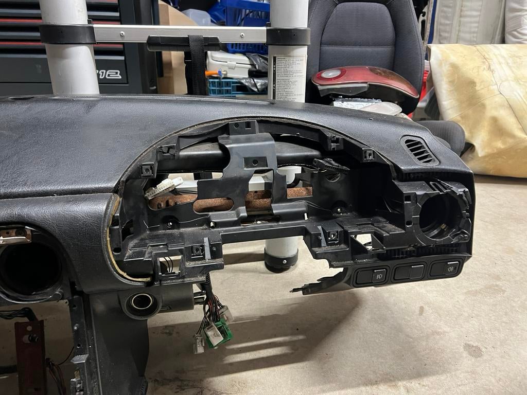 Na mx5 Dashboard, rechts gestuurd, Ophalen of Verzenden