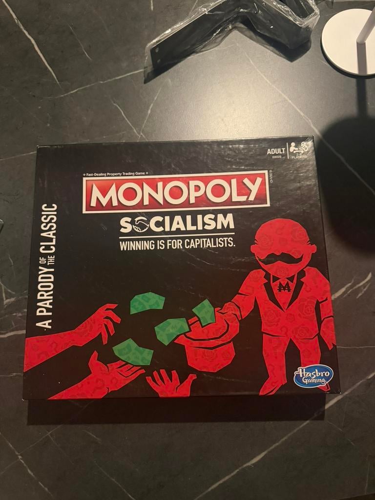 Monopoly socialism (origineel hasbro), Spelcomputers en Games, Games | Atari, Ophalen, Puzzel en Educatief, Zo goed als nieuw