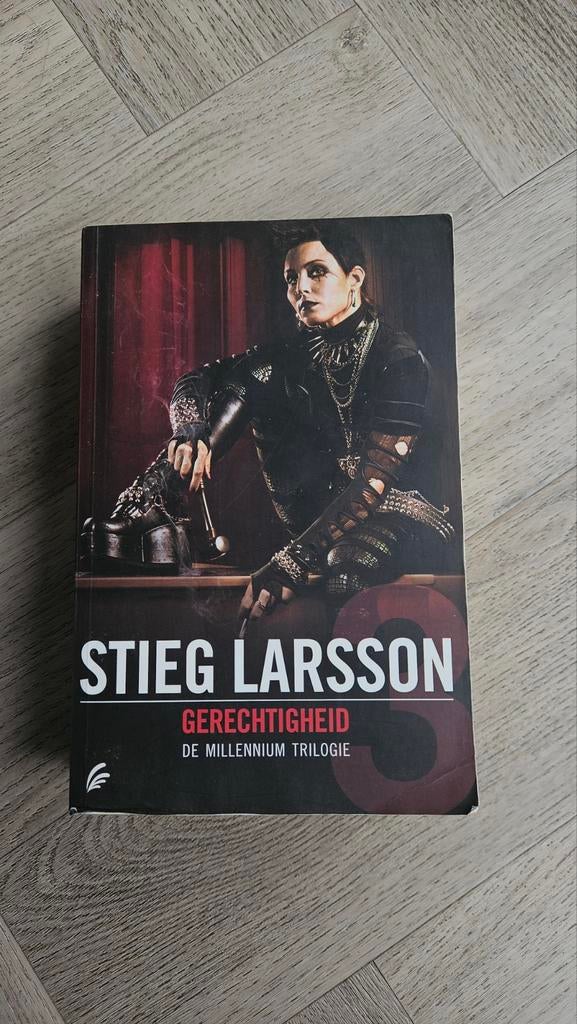 Stieg Larsson - Gerechtigheid (Millennium Trilogie), Ophalen of Verzenden