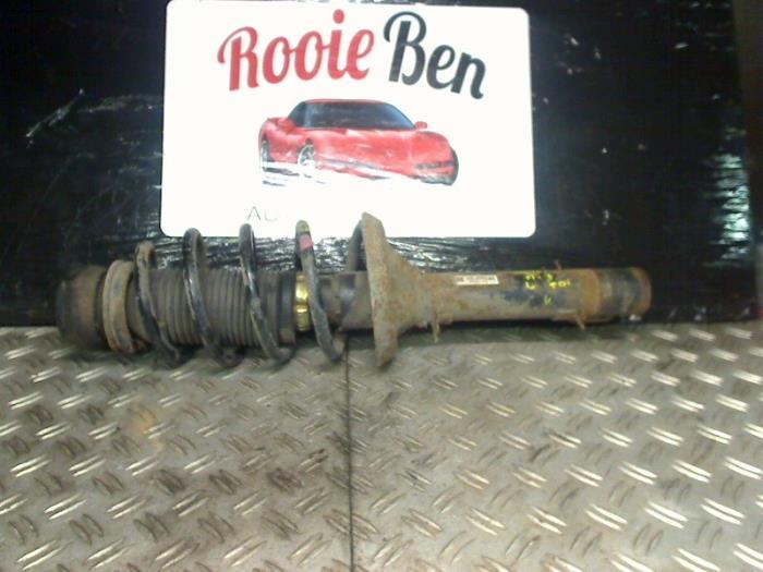 Lager Schokbrekerpoot links-boven van een Audi A3, Gebruikt, -, -, -