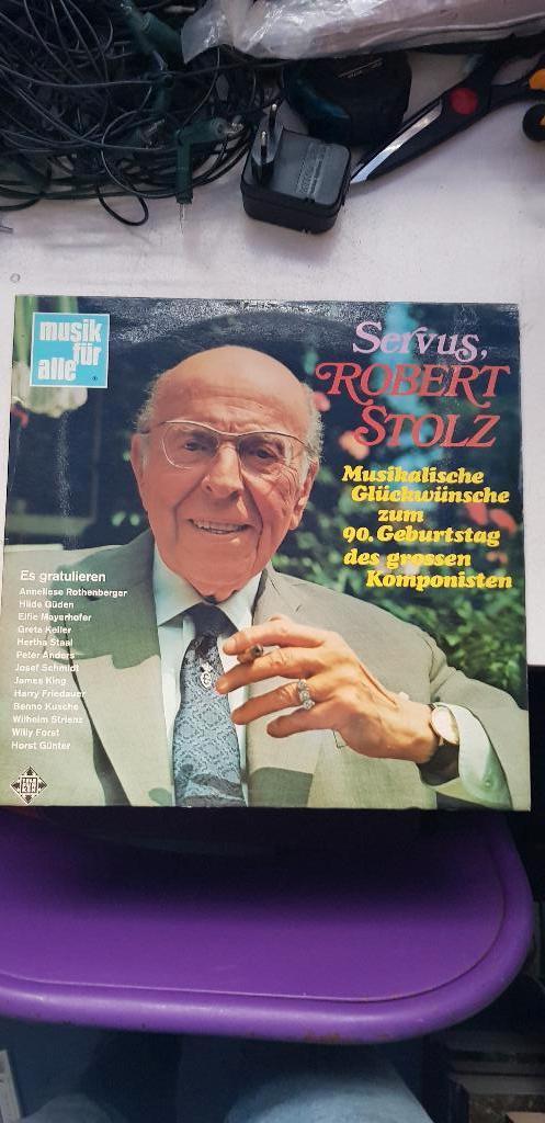Robert Stolz-Servus (Z222-113), Ophalen of Verzenden, Zo goed als nieuw, Overige formaten