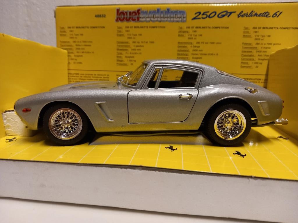 Ferrari 250 GT Berlinetta SWB grijs Revell Jouef 1:18 KRD, Ophalen of Verzenden, Zo goed als nieuw, Auto, Revell