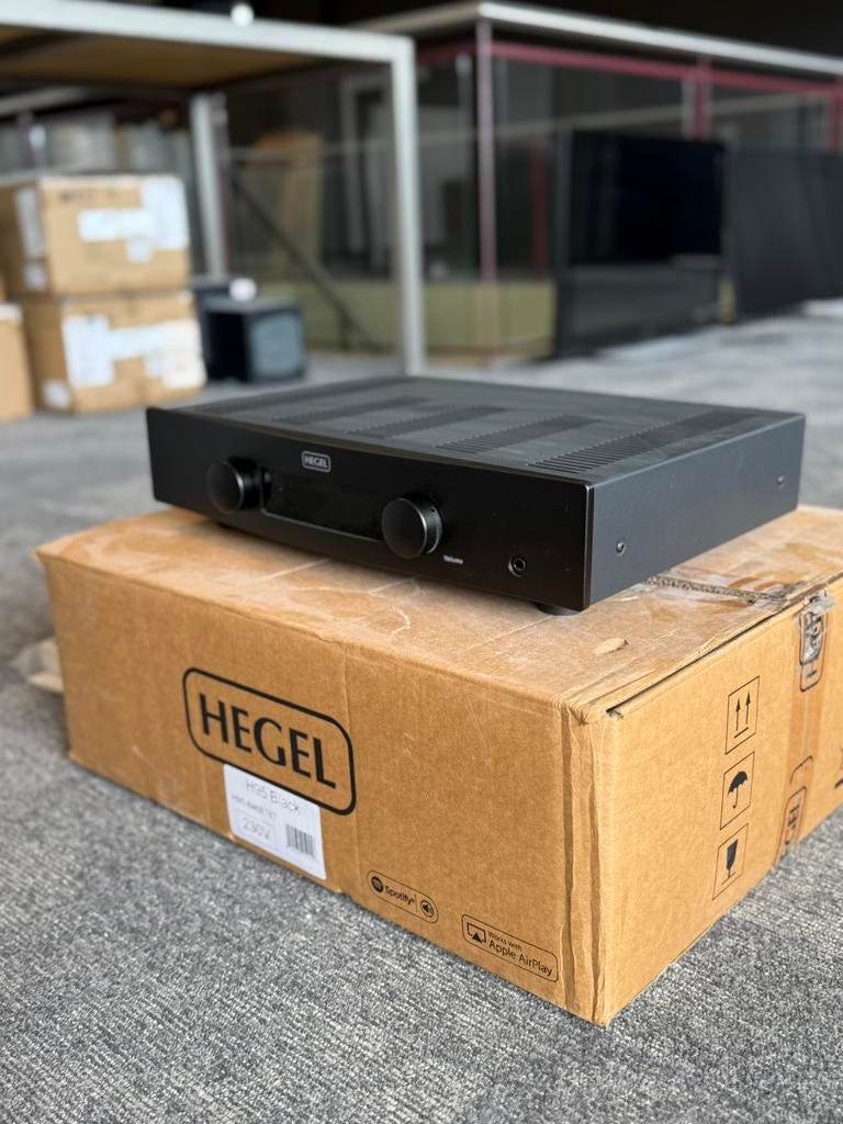 Hegel H95 Zwart (Nieuw, Open doos), Audio, Tv en Foto, Versterkers en Receivers, Overige merken, Ophalen of Verzenden, Zo goed als nieuw