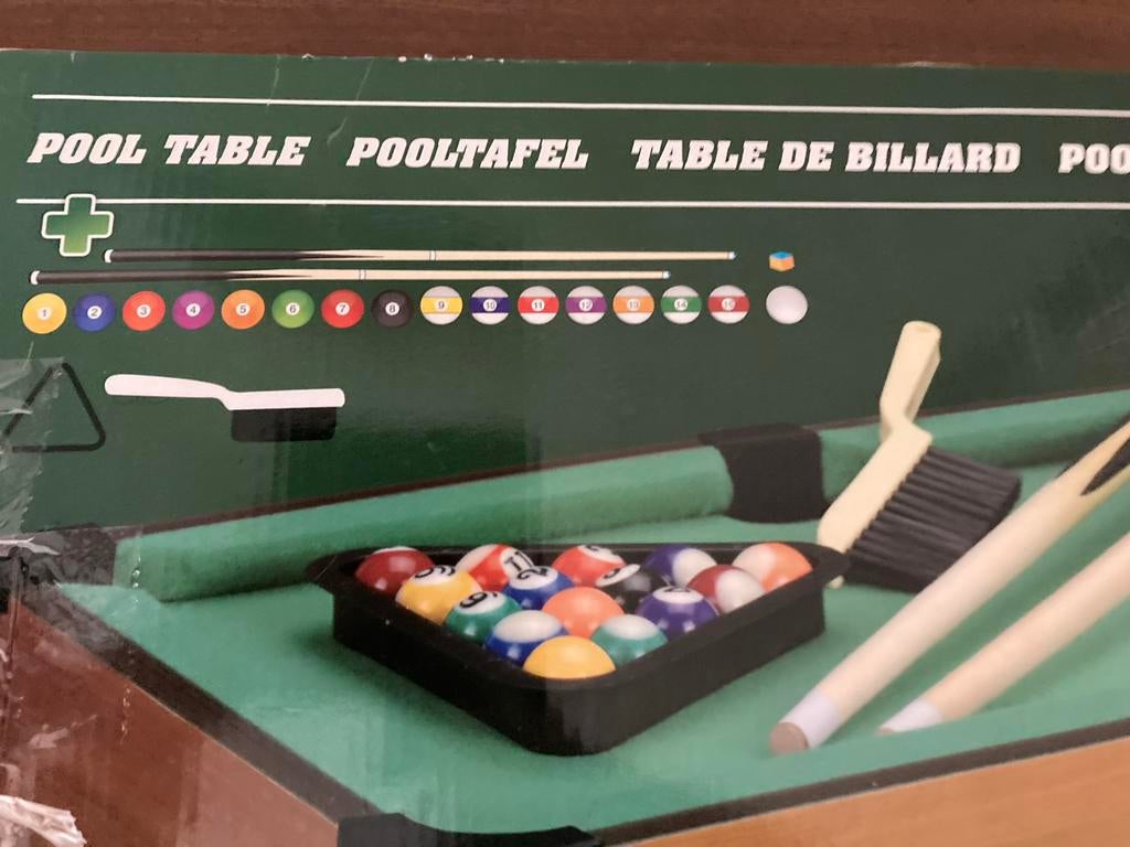 Pooltafel met accessoires compleet, Sport en Fitness, Biljarten en Poolen, Ophalen of Verzenden, Gebruikt, Pooltafel
