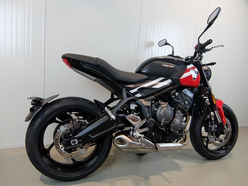 TRIUMPH TRIDENT 660 (bj 2025), Motoren, 4 cilinders, Onbekend, Onbekend, TRIUMPH