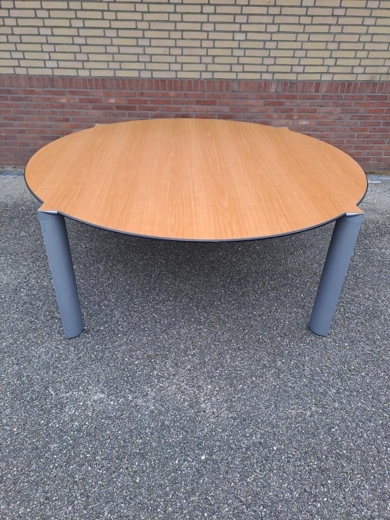 Ahrend 1030 Vergadertafel tafel rond, Ophalen, Gebruikt, Rond, 150 tot 200 cm