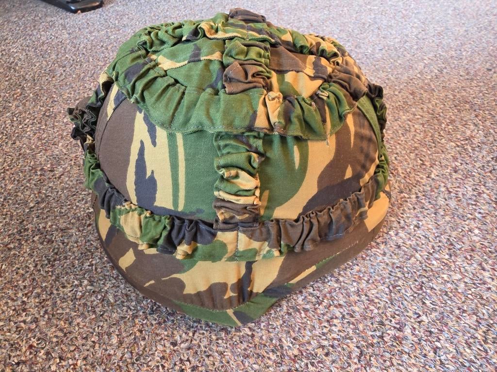 Kevlar helm Nederlands groen met camo overtrek maat  S, Ophalen of Verzenden, Landmacht, Nederland, Helm of Baret