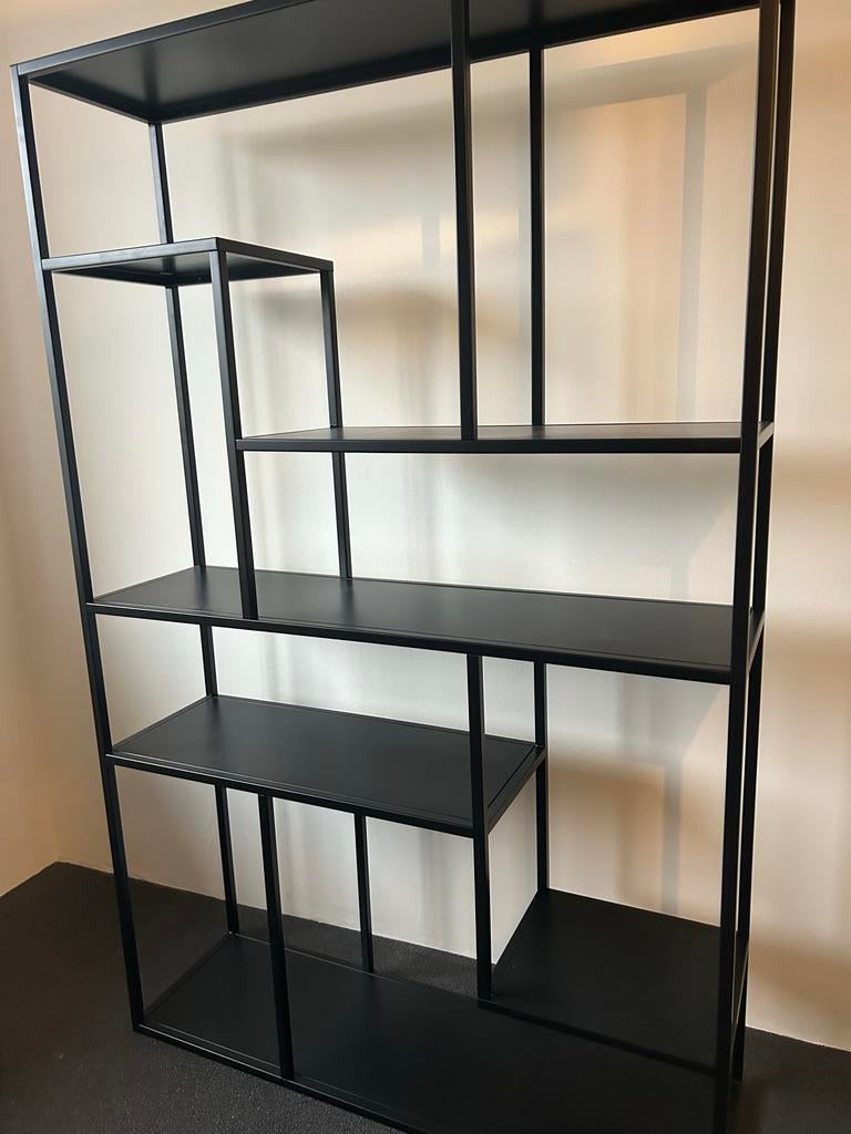 Mooie multifunctionele kast, Huis en Inrichting, Kasten | Boekenkasten, Met plank(en), 100 tot 150 cm, Ophalen of Verzenden, Zo goed als nieuw