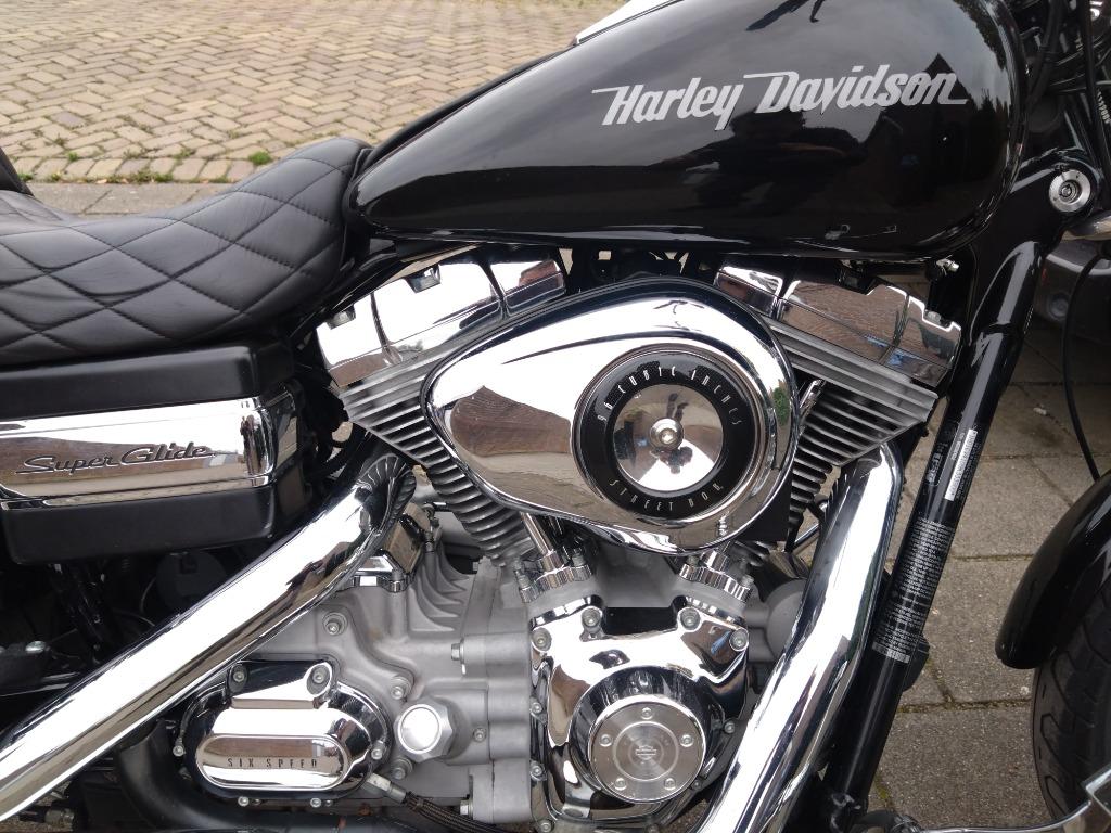 Keurige Harley Davidson superglide fxdc 2009 32.000mls, 2 cilinders, Particulier, 1584 cc, Chopper