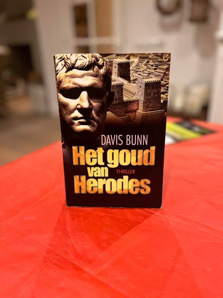 Het Goud van Herodes - Davis Bunn Thriller, Boeken, Thrillers, Gelezen, Nederland, Verzenden