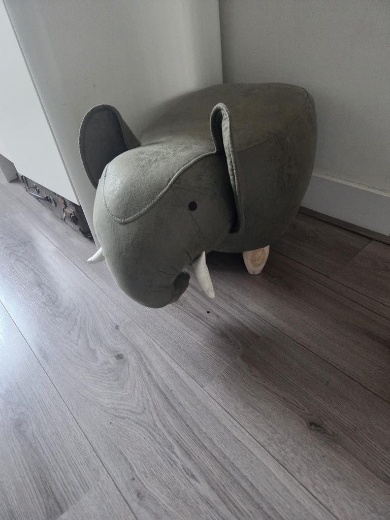 Olifant kinderzitje / tafeltje, Stof, Minder dan 50 cm, Gebruikt, Minder dan 50 cm