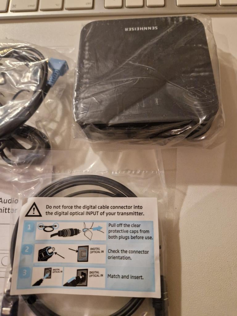 AUDIO TRANSMITTER BLUETOOTH, Ophalen of Verzenden, Zo goed als nieuw