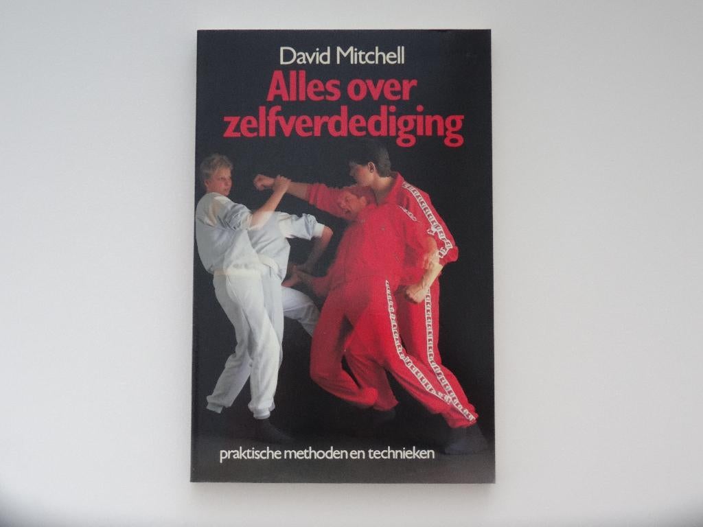 Boek “Alles over zelfverdediging” methoden en technieken, nw, Sport en Fitness, Vechtsporten en Zelfverdediging, Maat S, Ophalen of Verzenden