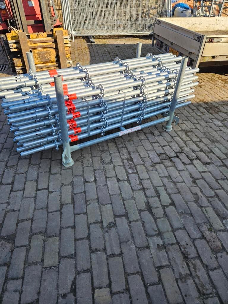 Layher allround compatible staanders 2 mtr met pen nieuw, Doe-het-zelf en Verbouw, Ophalen, MJ, ., Overige typen