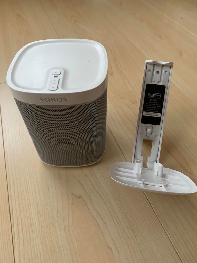 Sonos Play 1 (wit), met muurbeugel., Audio, Tv en Foto, Luidsprekers, Ophalen, Zo goed als nieuw, 60 tot 120 watt, Sonos