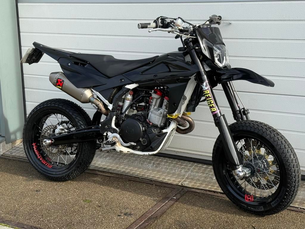 2x Husqvarna TE 450 2008, 450 cc, Sportuitlaat, Bedrijf, Meer dan 35 kW