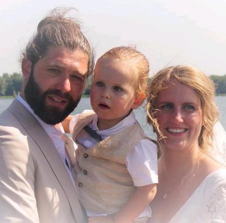 Huwelijksfotograaf trouwfotograaf v.a. € 150.-., Komt aan huis, Fotograaf