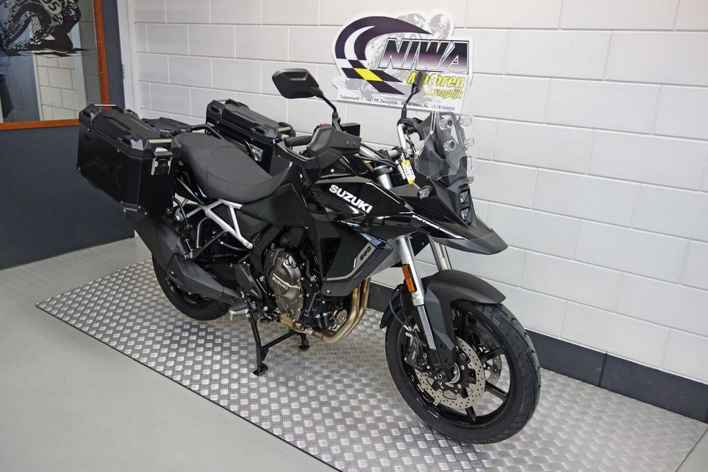 SUZUKI V-STROM 800, Suzuki, 2 cilinders, Motorrijbewijs A, Bedrijf