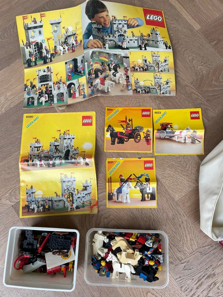 LEGO set 6080, 6021, 6022 en 6023, Ophalen of Verzenden, Gebruikt, Complete set, Lego