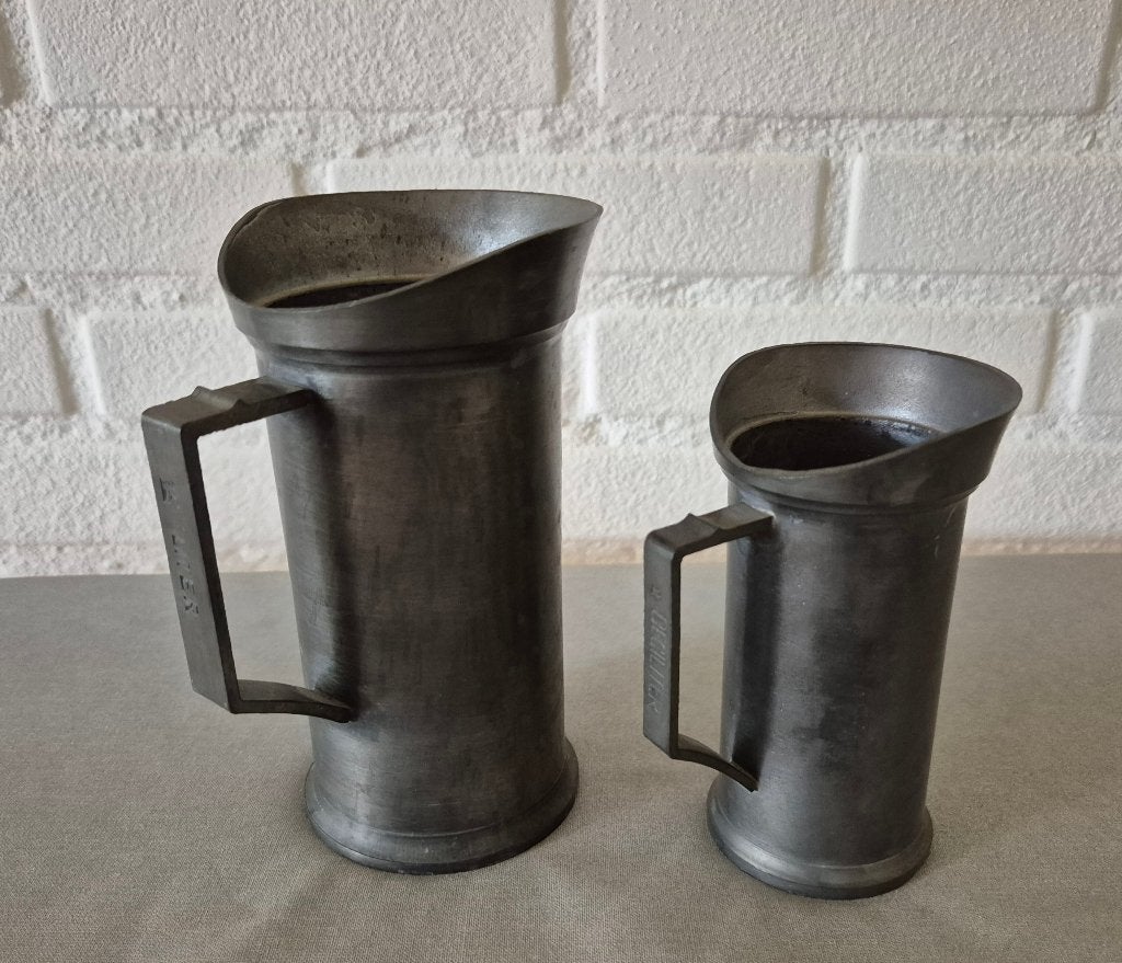 Set ambachtelijke tinnen maatbekers/maatkannen, Antiek en Kunst, Ophalen of Verzenden