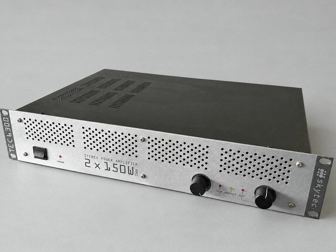 Skytec TEC6300 – 2 x 150W versterker, Ophalen of Verzenden, Zo goed als nieuw, 120 watt of meer, Overige merken