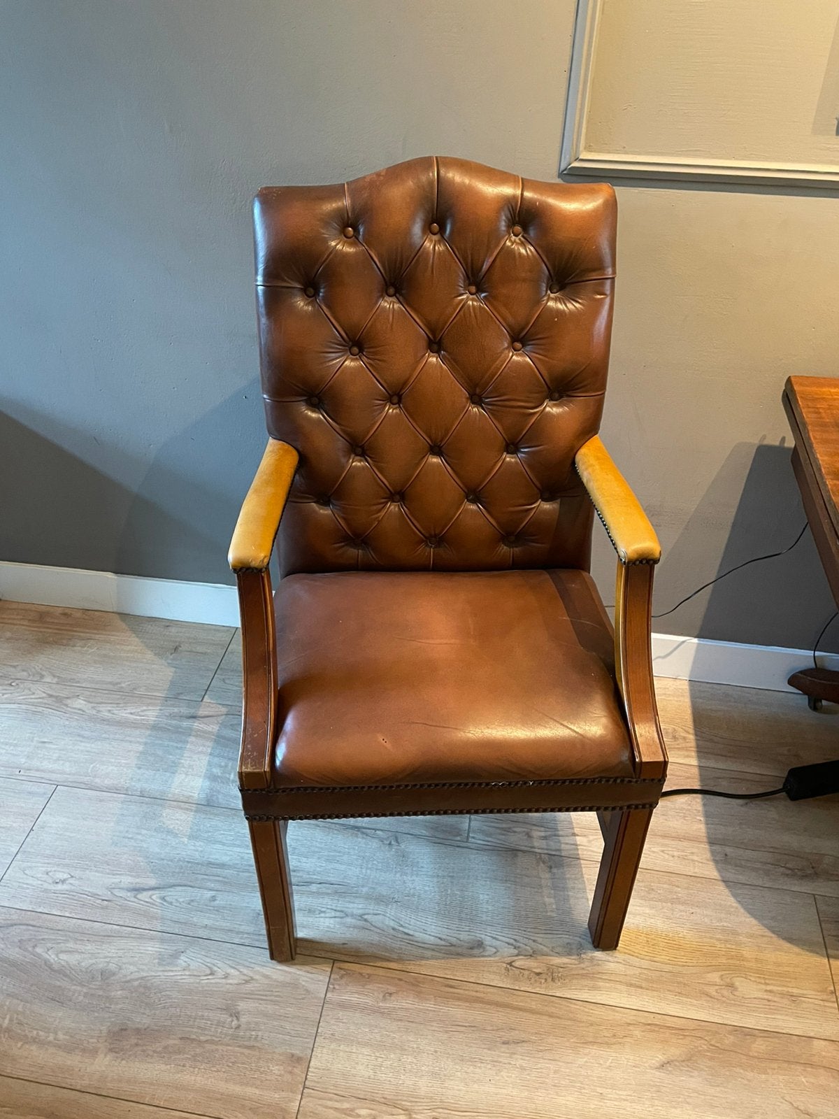 2x Chesterfield Gainsborough bureaustoelen., Huis en Inrichting, Ophalen, Gebruikt, 75 tot 100 cm