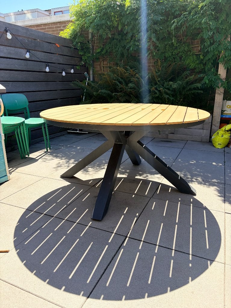 Tuintafel polywood blad, Ophalen, Gebruikt, Rond, Aluminium