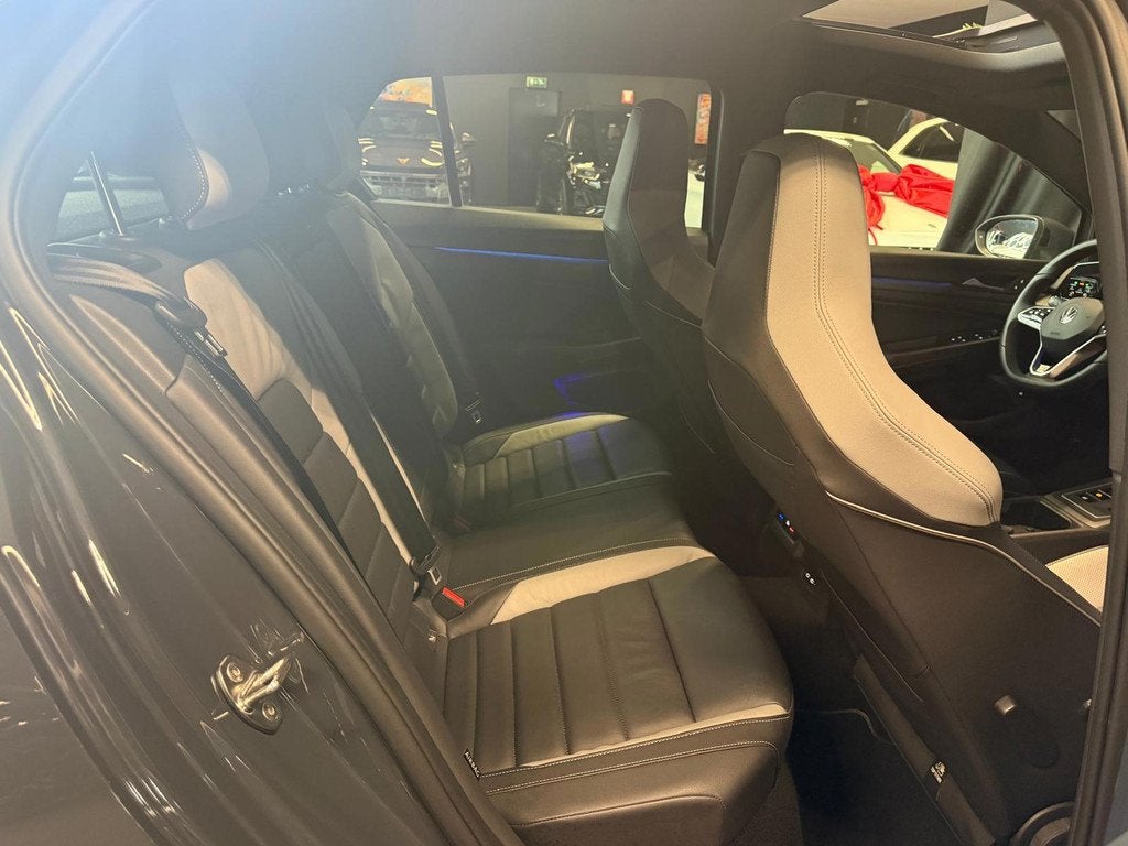 Volkswagen Golf 1.4 Ehybrid GTE|Pano|HUD|MEMORY|Laneassist|S, 12 maanden, Gebruikt, 4 cilinders, 1524 kg
