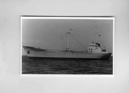 scheepvaart-foto-herman bodewes, Verzamelen, Scheepvaart, Ophalen of Verzenden, Zo goed als nieuw, Motorboot, Boek of Tijdschrift