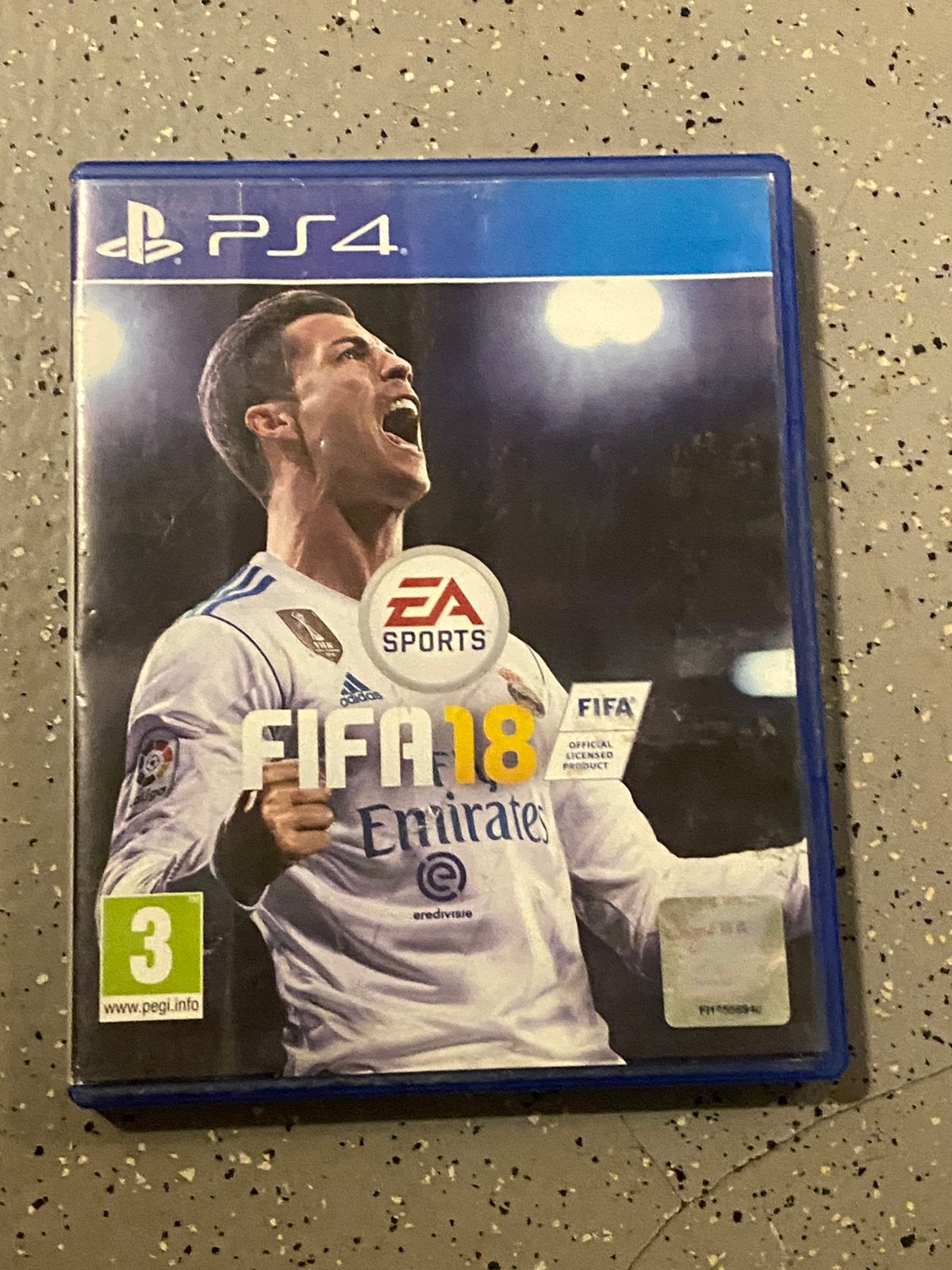 Fifa18/19/20/21/22/23 op Ps4/5, Ophalen of Verzenden, Zo goed als nieuw, Sport, 3 spelers of meer