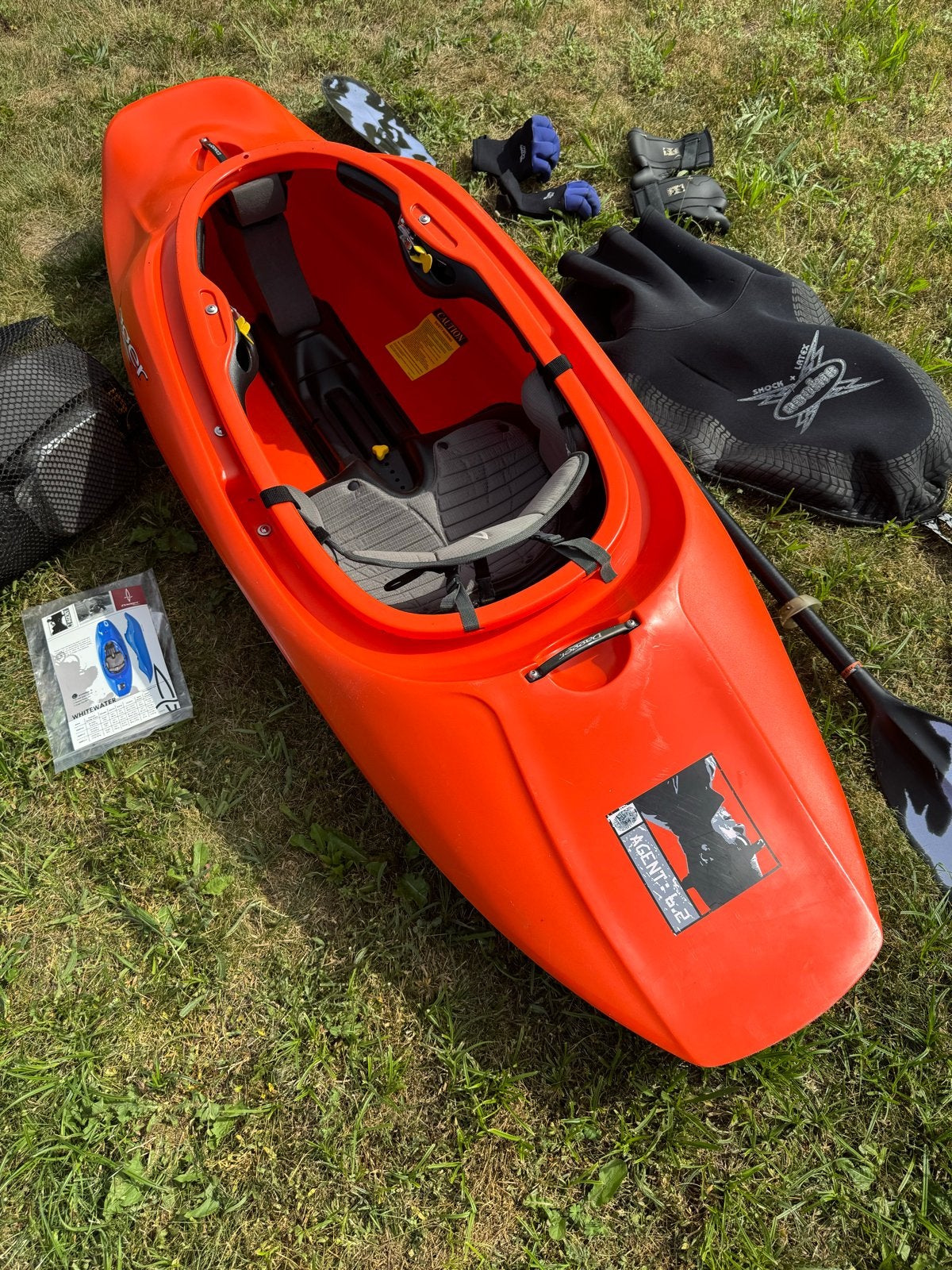 Dagger Agent 6.2 Wildwater Kajak met accessoires, Ophalen, Gebruikt, 1-persoons
