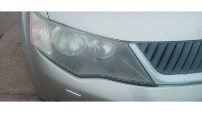 Koplamp rechts van een Mitsubishi Outlander, Auto-onderdelen, Verlichting, Gebruikt, -, -, Ophalen of Verzenden