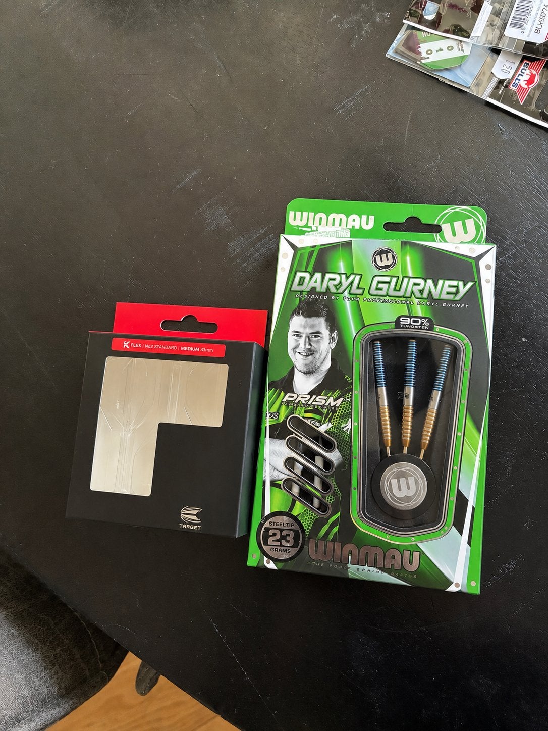 Winmau Daryl Gurney Steeltip Darts 23g met Target Flights, Ophalen of Verzenden, Nieuw, Pijlen