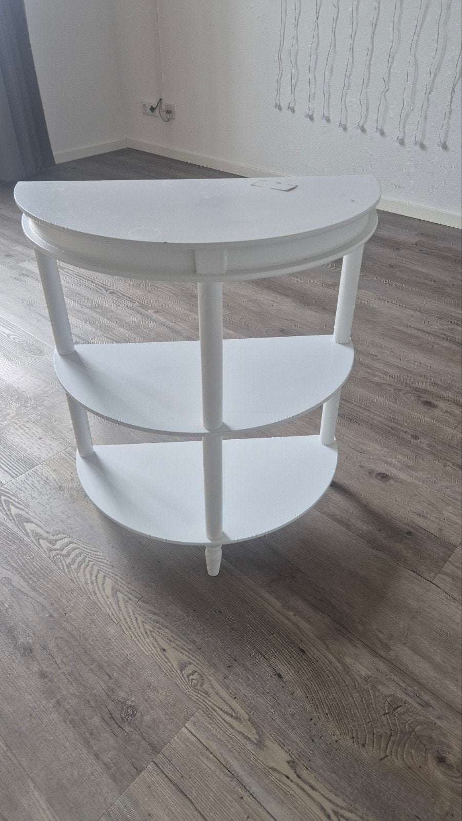 Gratis: Halfronde bijzettafel met 3 niveaus, Gebruikt, Klassiek, functioneel, Overige vormen, 60 cm of meer
