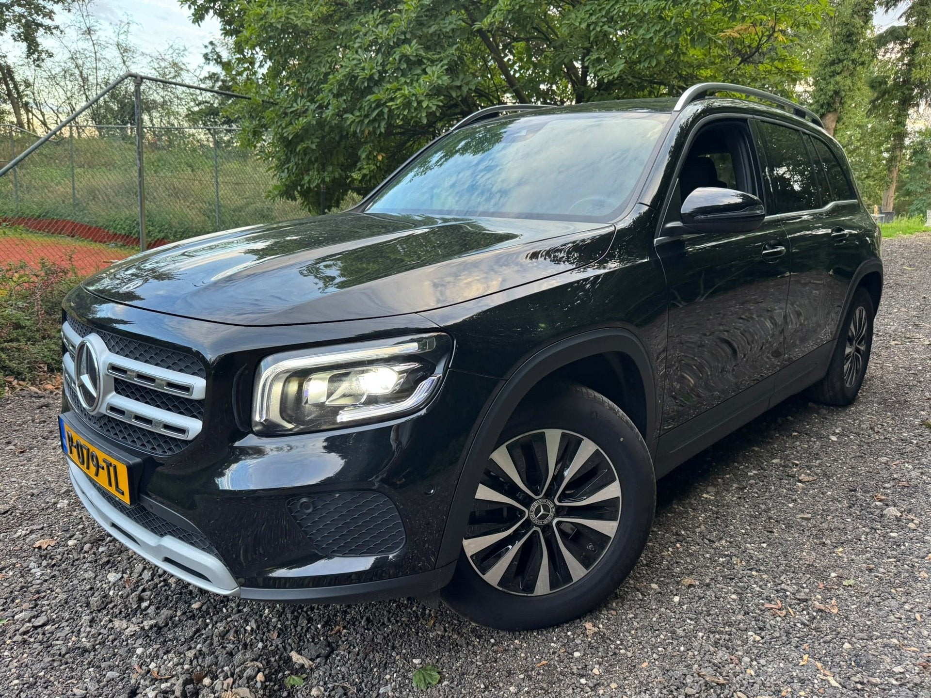Mercedes-Benz GLB 200 d Business Solution, Euro 6, 4 cilinders, 150 pk, Zwart