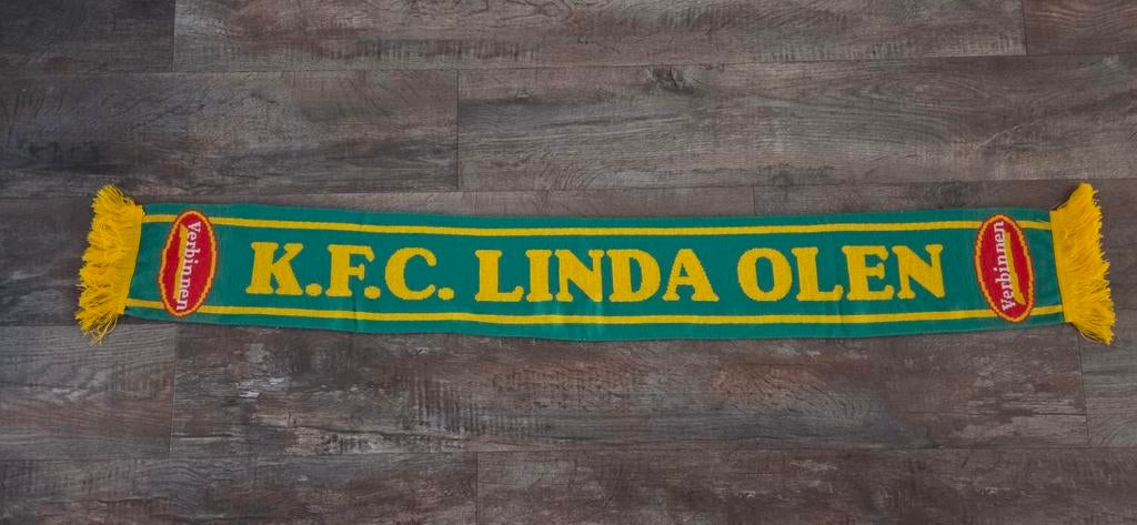 Sjaal KFC Linda Olen, Ophalen of Verzenden, Zo goed als nieuw, Buitenlandse clubs, Vaantje of Sjaal