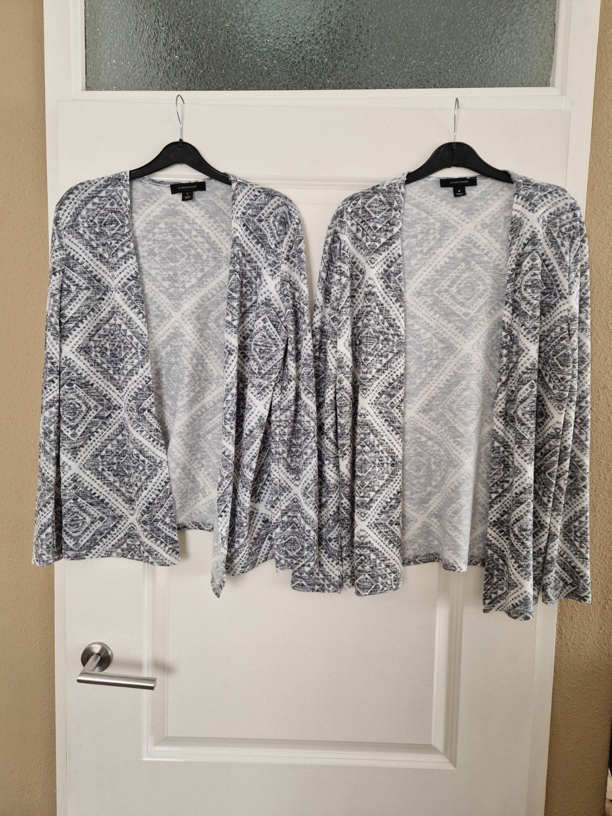 Grijs met gebroken wit vest met print maat S en M Atmosphere, Maat 38/40 (M), Atmosphere, Nieuw, Ophalen of Verzenden
