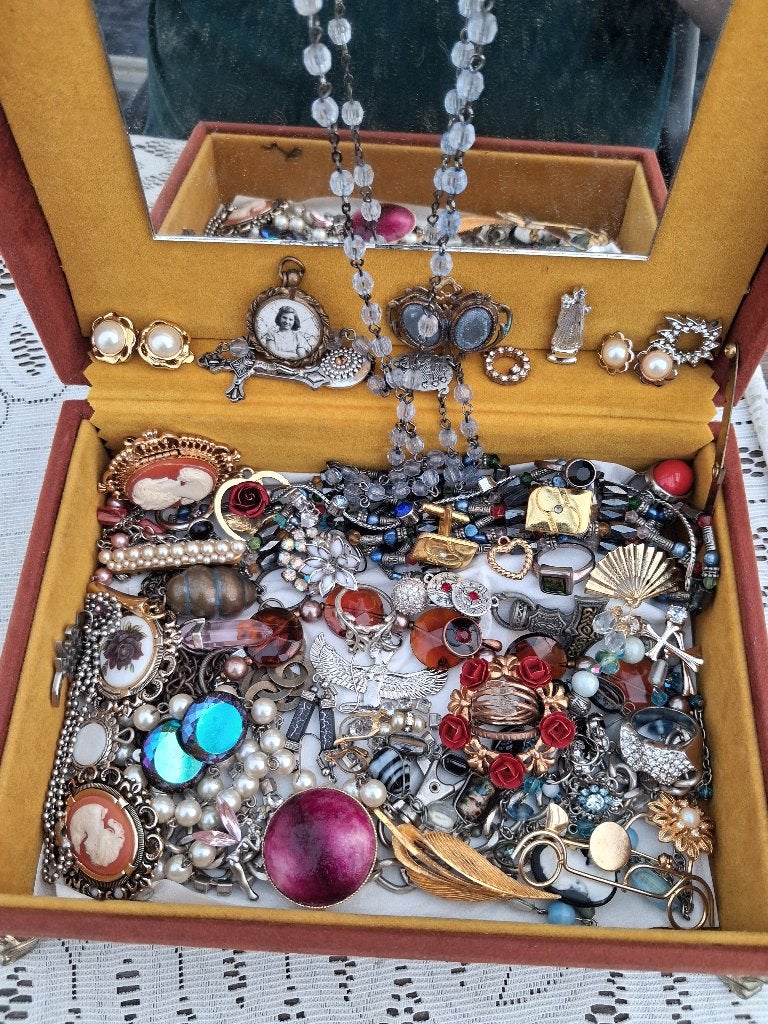 Groot lot vintage sieraden, Verzenden, Overige materialen, Overige typen, Met edelsteen