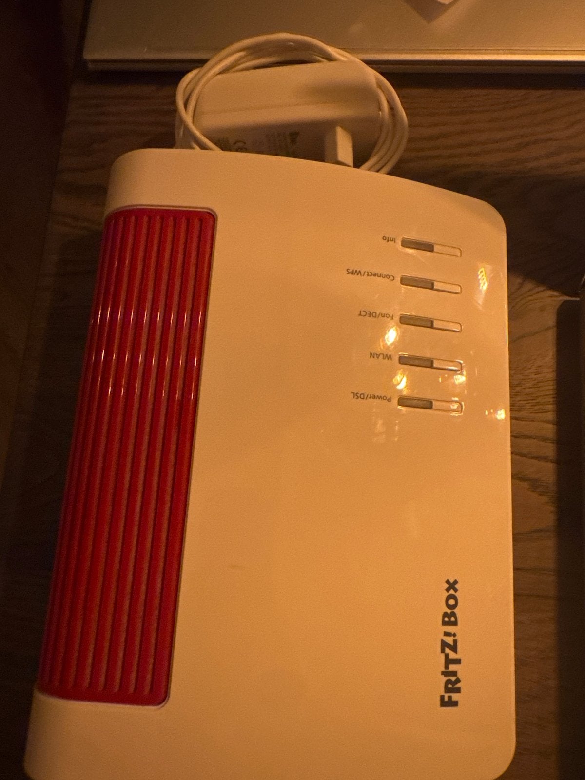 FRITZ!Box 7590 AX V2 - Router met modem, Computers en Software, Ophalen of Verzenden, Zo goed als nieuw, Router met modem