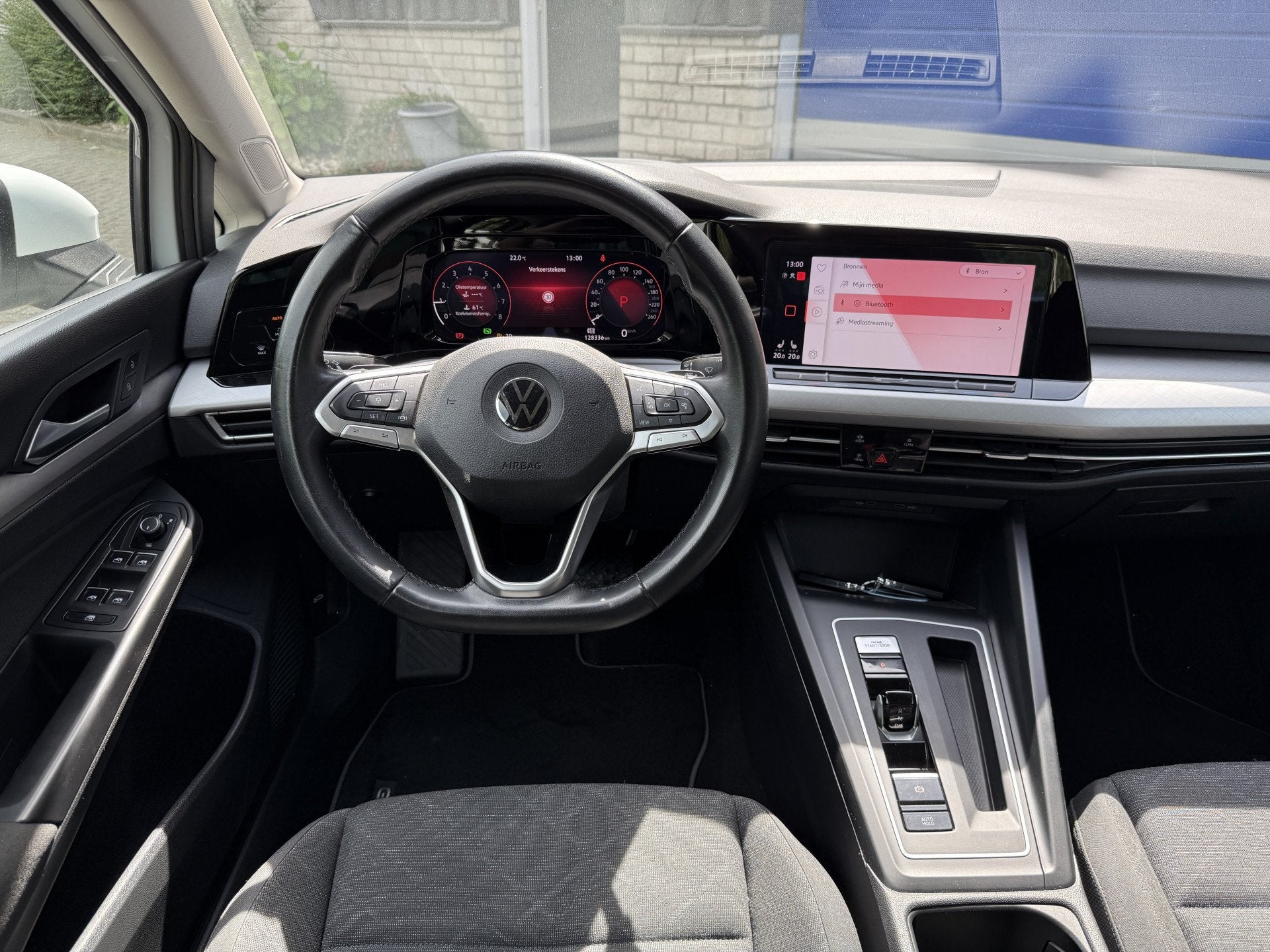 Volkswagen Golf 1.0 eTSI Life (bj 2020, automaat), Automatische klimaatregeling, Euro 6, Met garantie (alle), 1202 kg