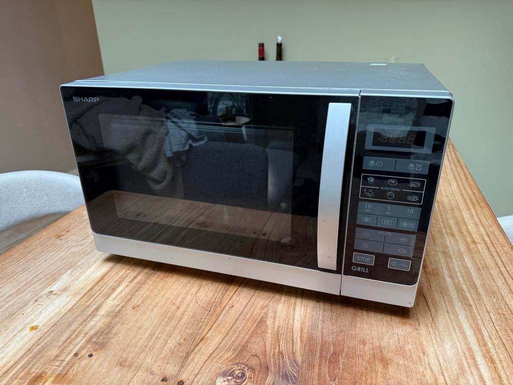 Sharp Combimagnetron, Witgoed en Apparatuur, Magnetrons, Gebruikt, Vrijstaand, Combimagnetron, 45 tot 60 cm, Grill, Draaiplateau