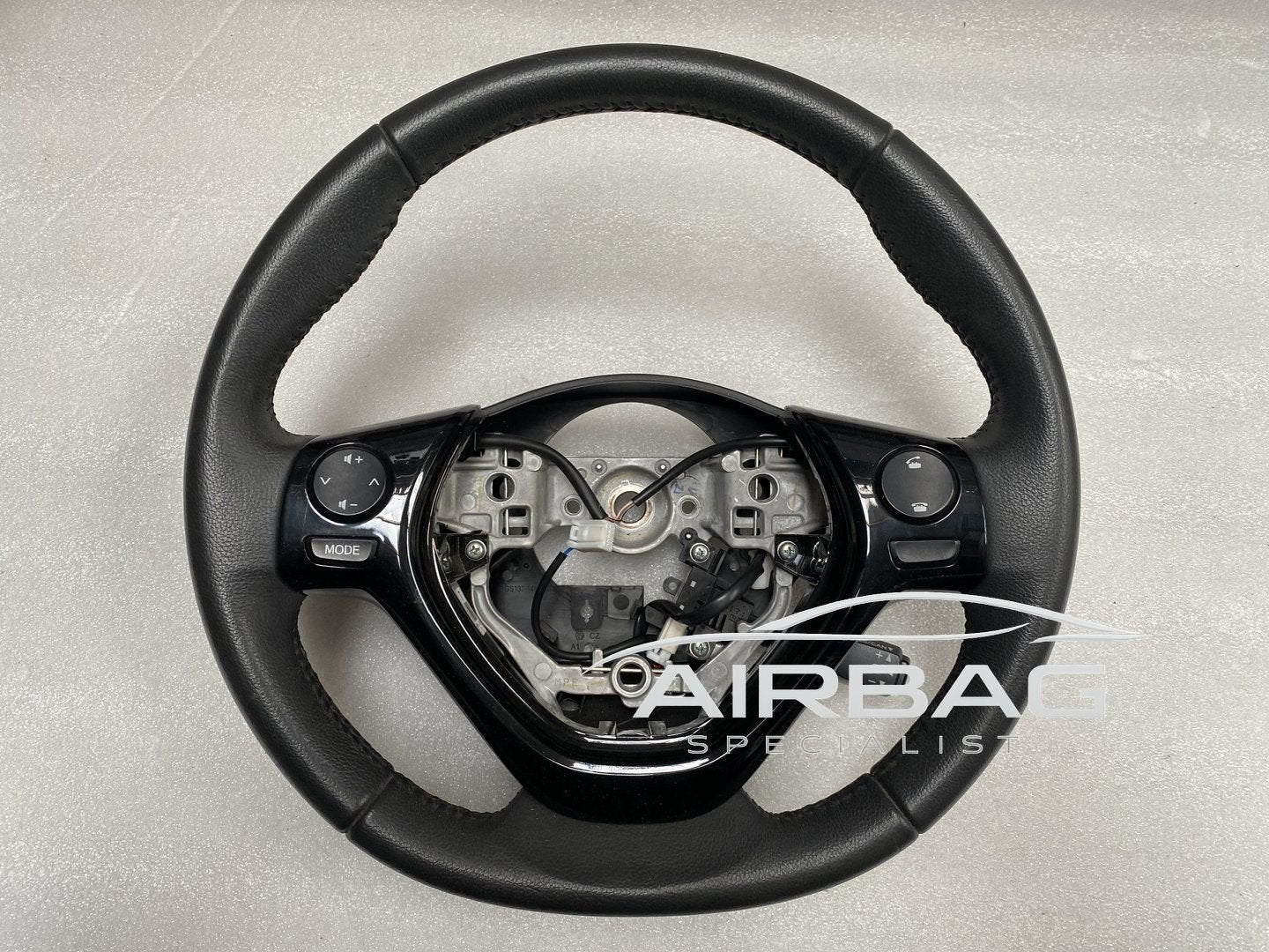 Toyota Aygo Citroen C1 Peugeot 108 Leren Stuur Zwart cruise, Auto-onderdelen, Gebruikt, -, -, Ophalen of Verzenden